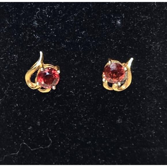 Gold Swirl Red Gemstone Stud Earrings-14K gold - Picture 1 of 2